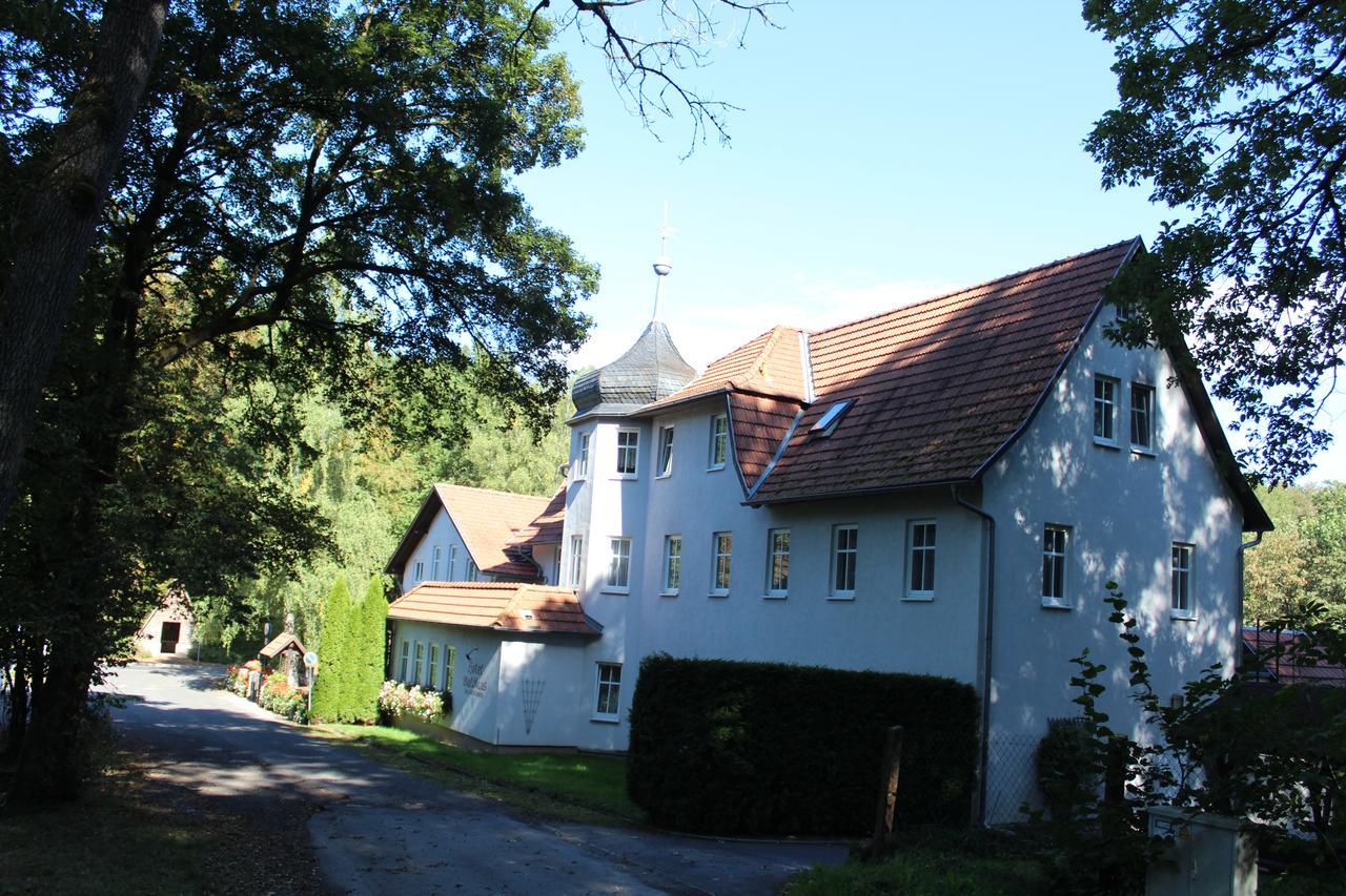 Hotel Waldhaus Romhild Exterior photo